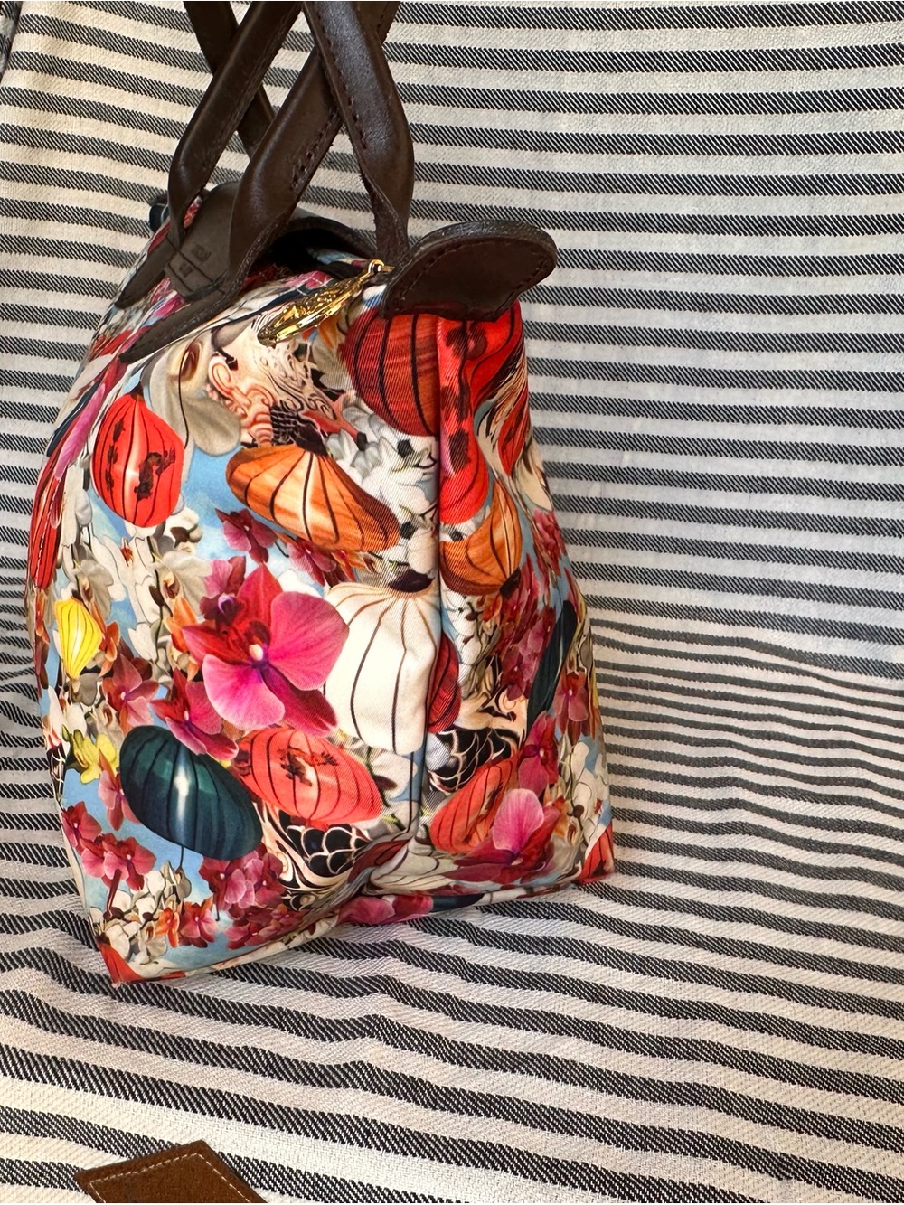 Longchamp x Mary Katrantzou Le Pliage Short Handle Bag - Picture 9 of 9